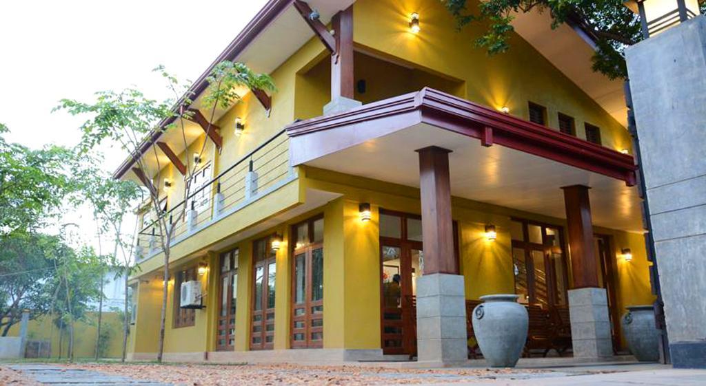 Inlak Garden Hotel Negombo Extérieur photo