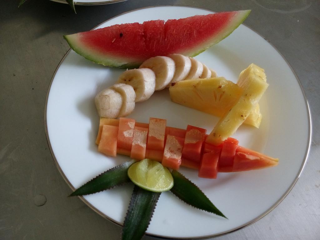 Inlak Garden Hotel Negombo Extérieur photo