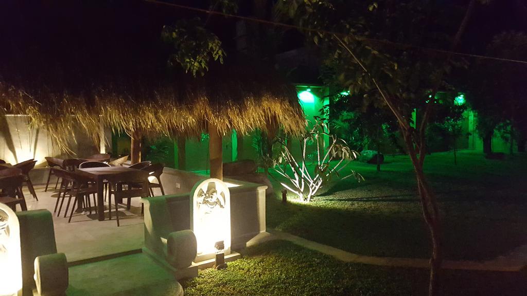 Inlak Garden Hotel Negombo Extérieur photo